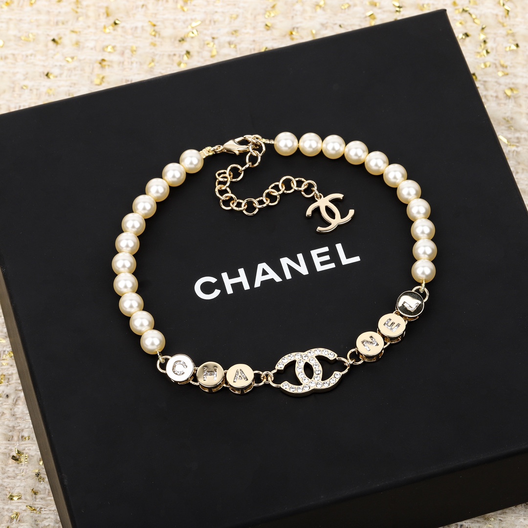 Chanel choker necklace